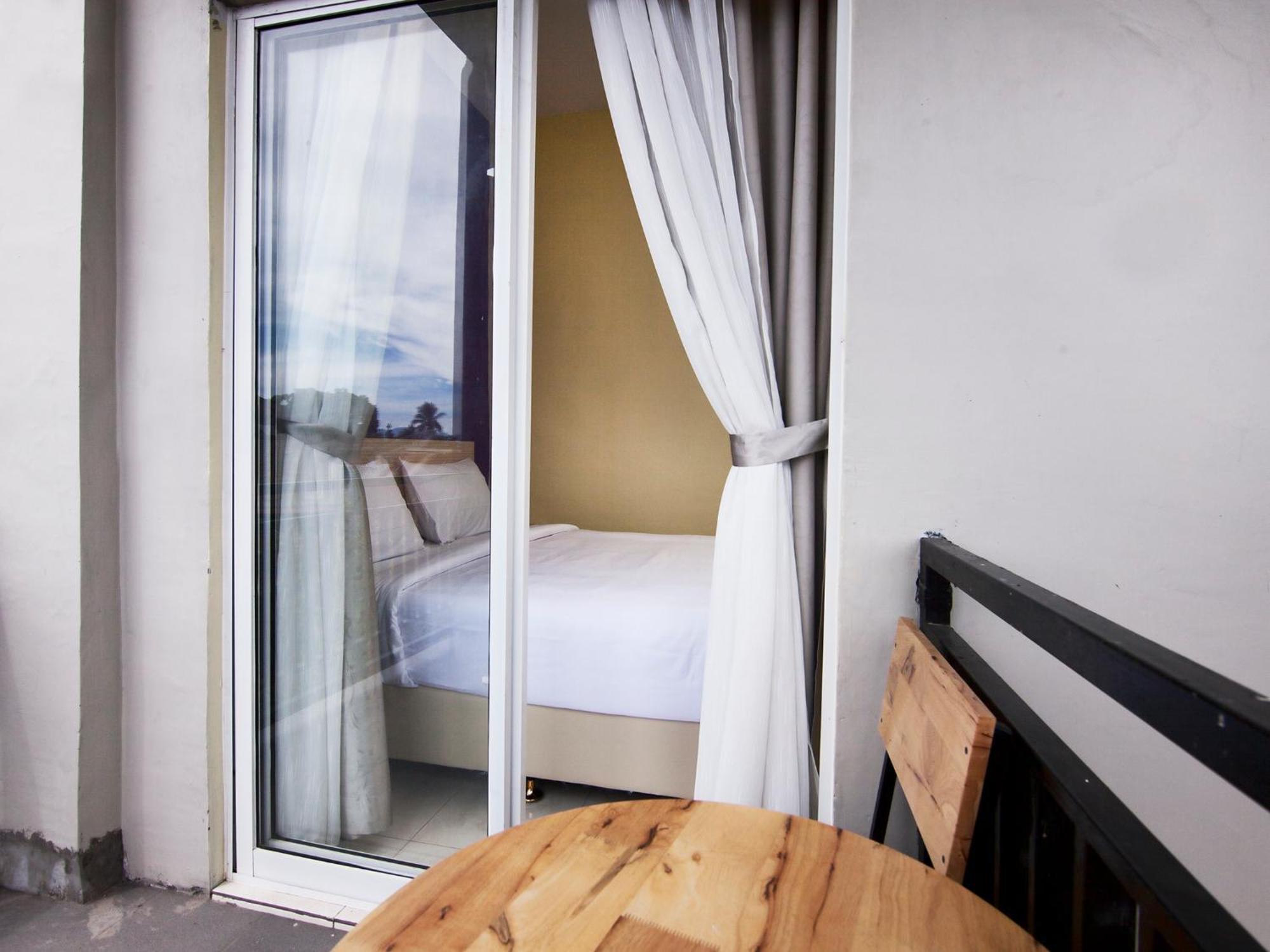 Rap Hotel Balige Luaran gambar
